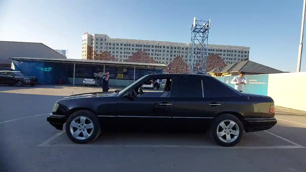 Mercedes-Benz E-Класс 1994 года за 2 500 000 тг. в Шымкент