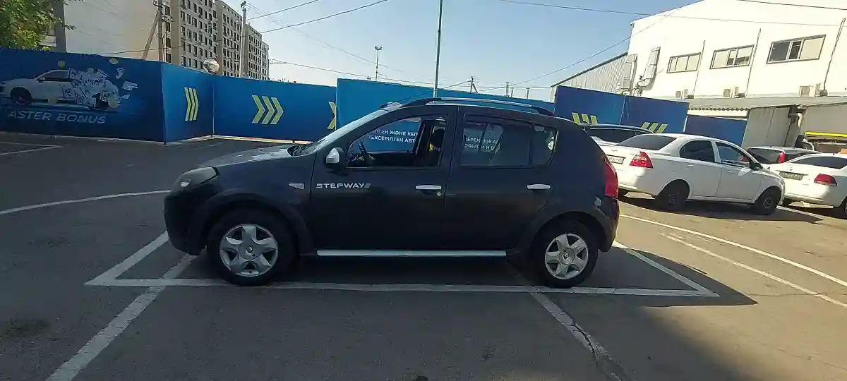 Renault Sandero 2012 года за 3 300 000 тг. в Алматы