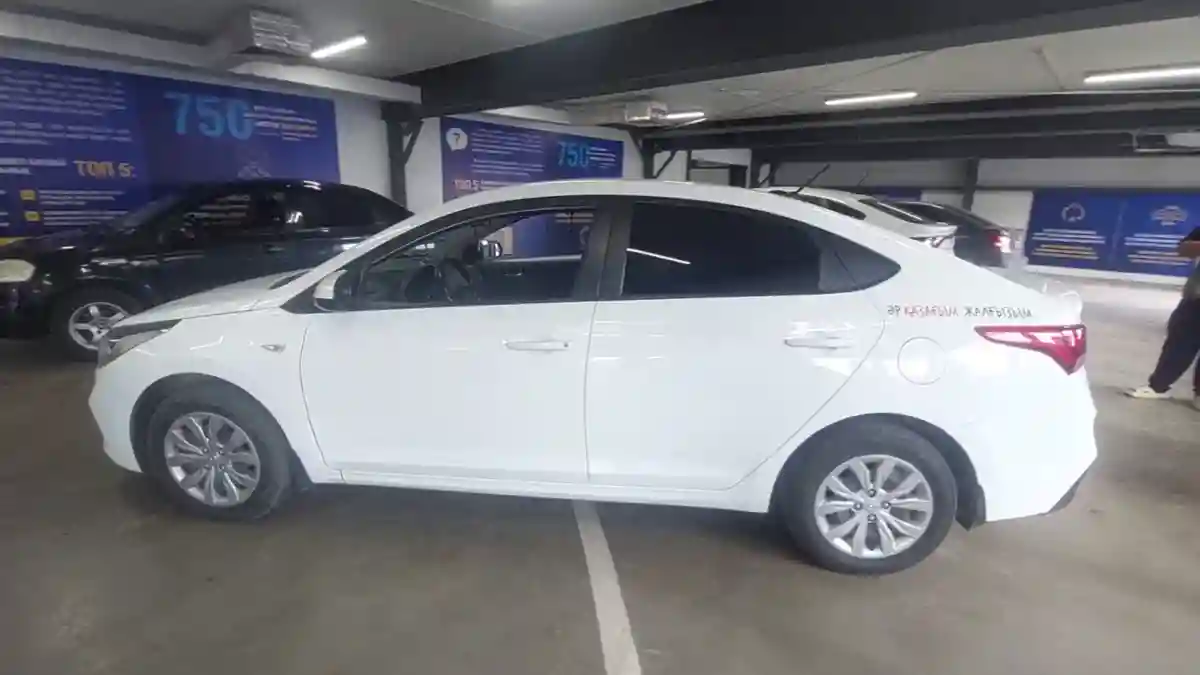 Hyundai Accent 2019 года за 7 000 000 тг. в Астана