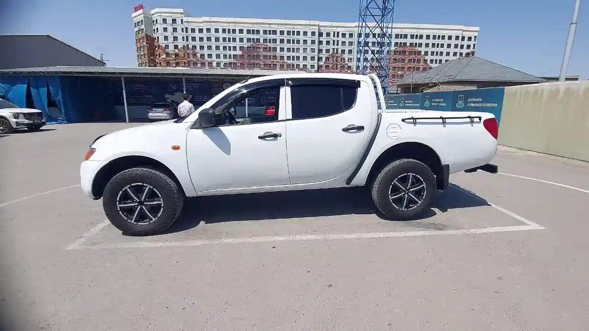 Mitsubishi L200 2006 года за 6 000 000 тг. в Шымкент