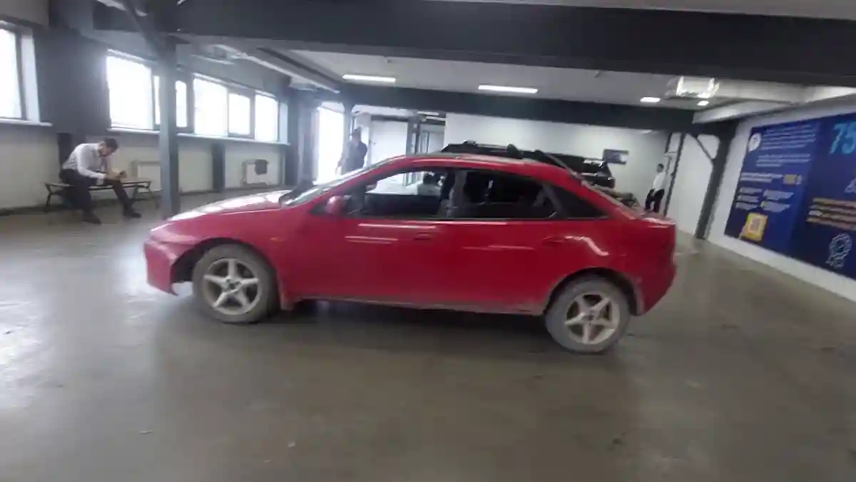 Mazda 323 1996 года за 1 500 000 тг. в Астана