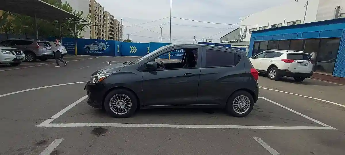 Chevrolet Spark 2017 года за 5 500 000 тг. в Алматы