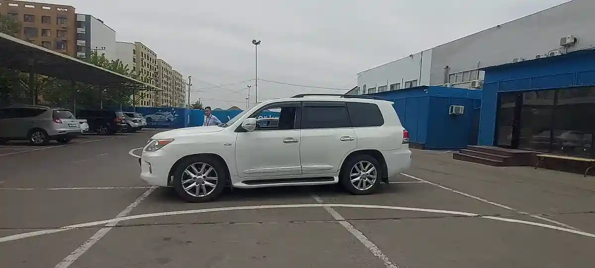 Lexus LX 2008 года за 18 500 000 тг. в Алматы