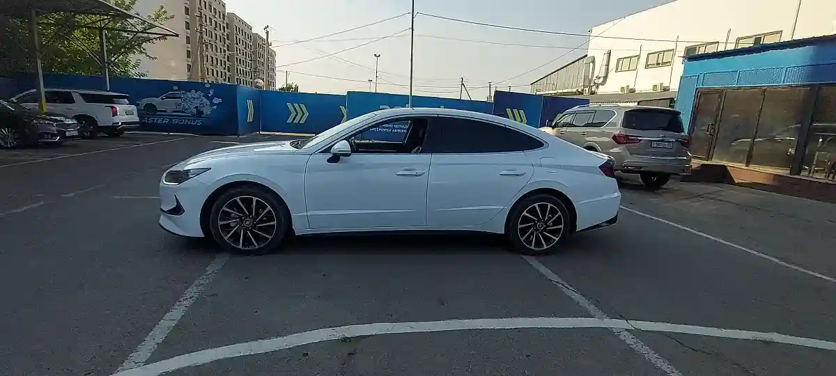 Hyundai Sonata 2022 года за 12 000 000 тг. в Алматы