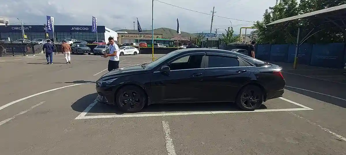 Hyundai Elantra 2023 года за 9 500 000 тг. в Алматы