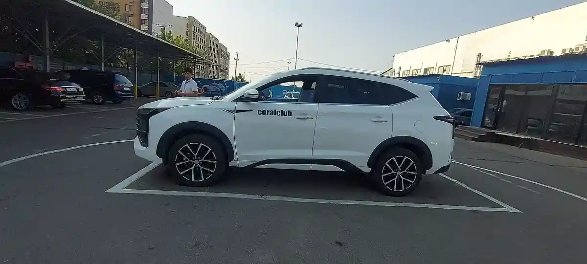 JAC JS8 2024 года за 14 000 000 тг. в Алматы