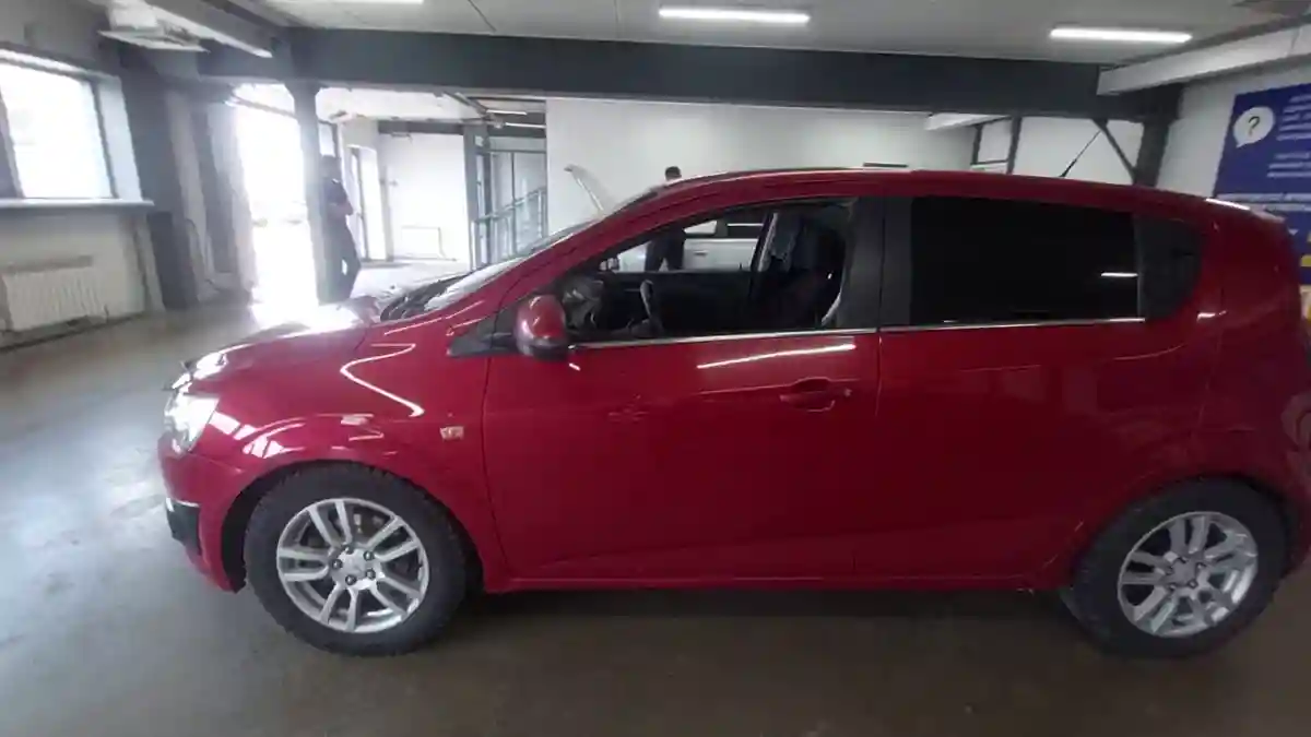 Chevrolet Aveo 2013 года за 3 500 000 тг. в Астана