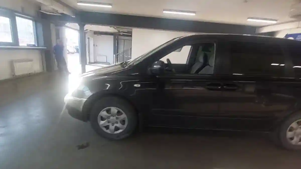 Kia Carnival 2008 года за 6 700 000 тг. в Астана