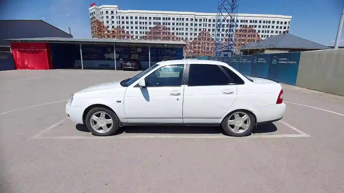 LADA (ВАЗ) Priora 2013 года за 2 500 000 тг. в Шымкент