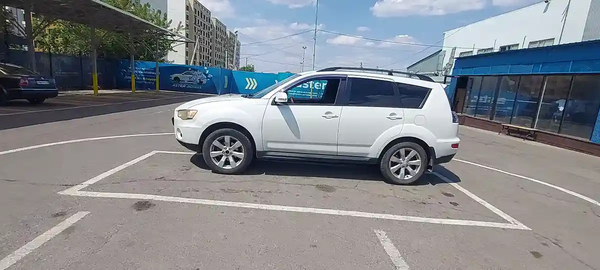 Mitsubishi Outlander 2012 года за 6 500 000 тг. в Алматы