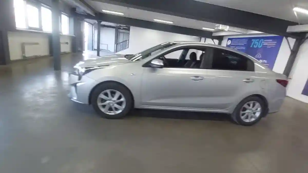 Kia Rio 2021 года за 8 500 000 тг. в Астана