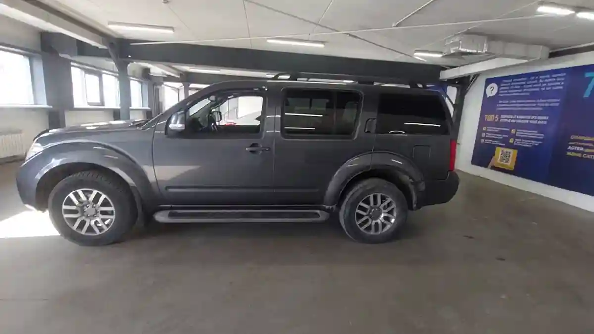 Nissan Pathfinder 2011 года за 7 500 000 тг. в Астана