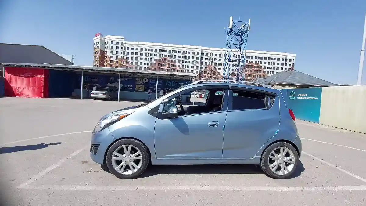 Chevrolet Spark 2014 года за 3 500 000 тг. в Шымкент