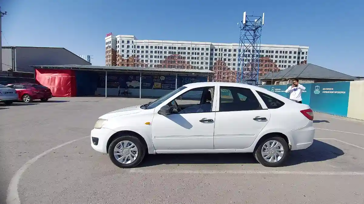 LADA (ВАЗ) Granta 2015 года за 2 300 000 тг. в Шымкент
