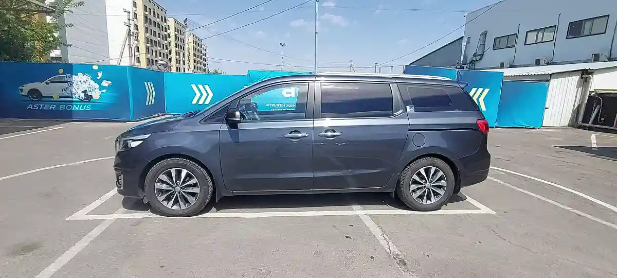 Kia Carnival 2016 года за 10 500 000 тг. в Алматы
