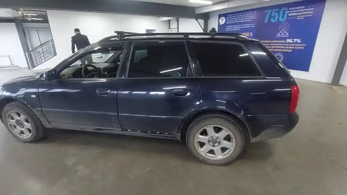 Audi A4 2000 года за 3 000 000 тг. в Астана