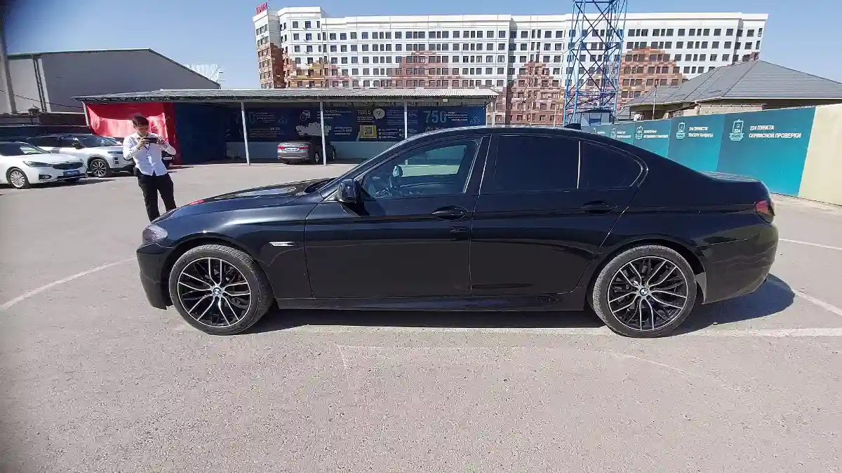 BMW 5 серии 2011 года за 8 500 000 тг. в Шымкент