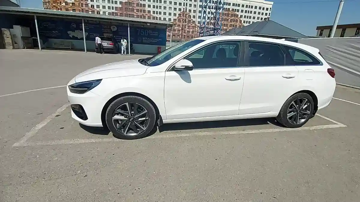 Hyundai i30 2023 года за 9 500 000 тг. в Шымкент