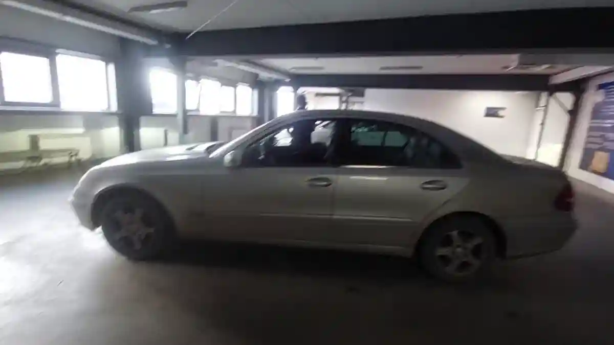 Mercedes-Benz E-Класс 2003 года за 3 900 000 тг. в Астана