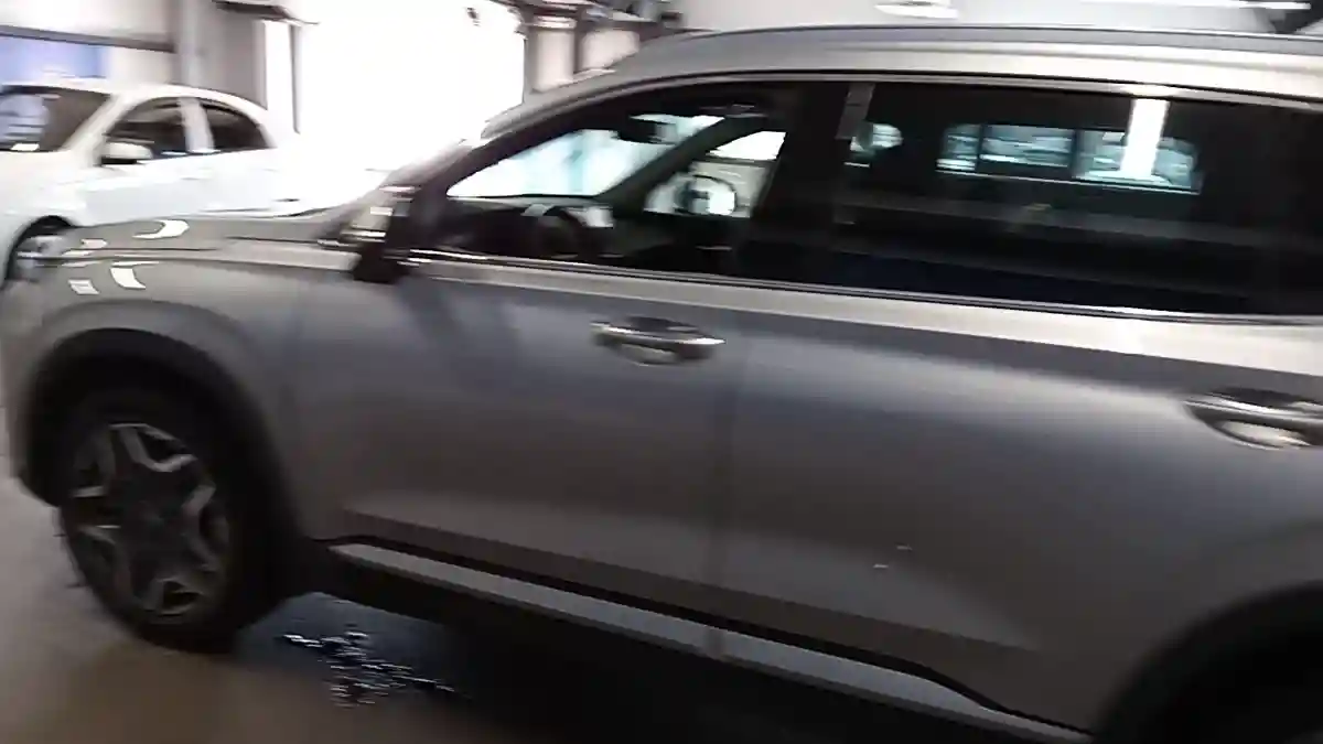 Hyundai Santa Fe 2023 года за 19 500 000 тг. в Астана