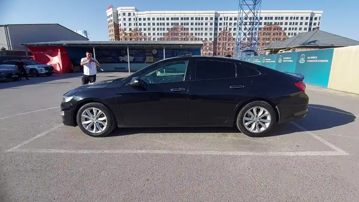 Chevrolet Malibu 2022 года за 13 000 000 тг. в Шымкент