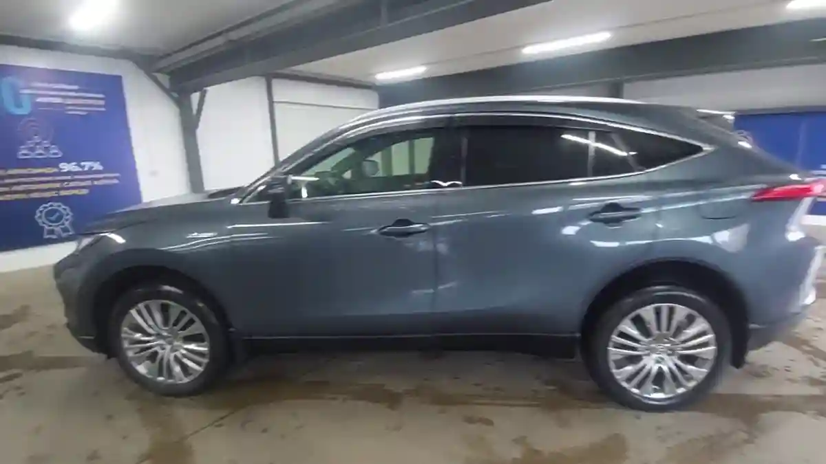 Toyota Venza 2021 года за 20 000 000 тг. в Астана