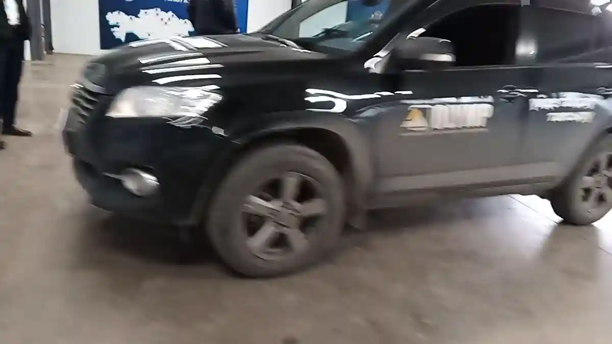 Toyota RAV4 2013 года за 10 000 000 тг. в Астана