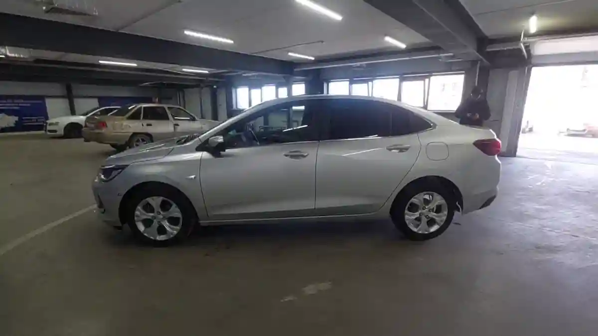 Chevrolet Onix 2023 года за 6 400 000 тг. в Астана