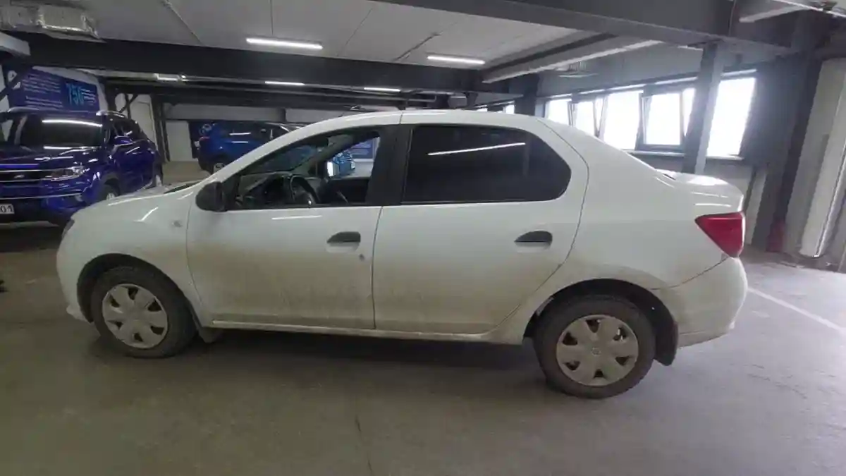 Renault Logan 2015 года за 3 000 000 тг. в Астана