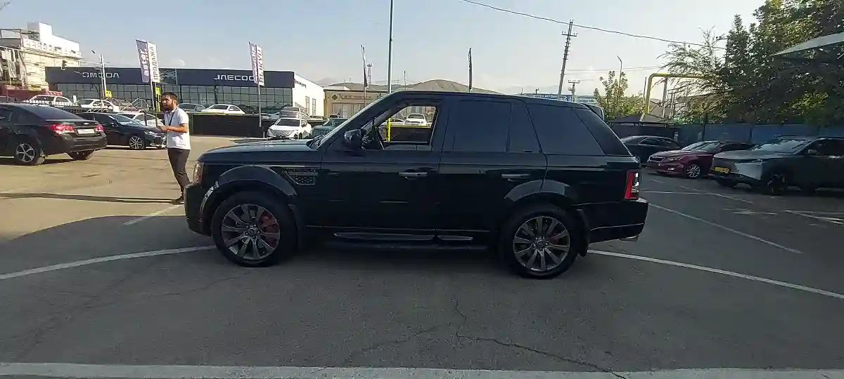 Land Rover Range Rover Sport 2010 года за 14 000 000 тг. в Алматы