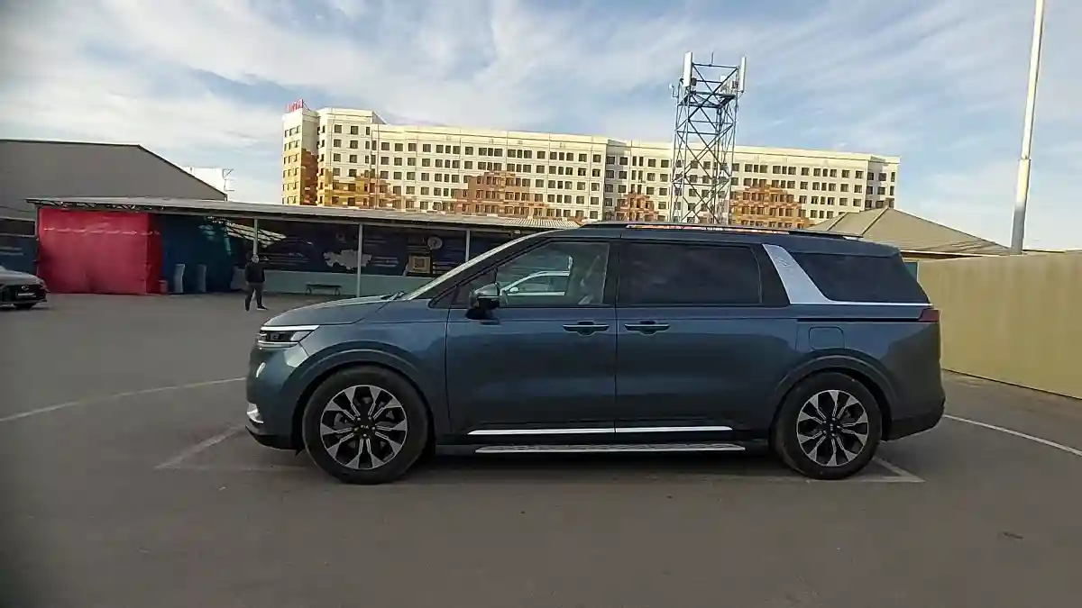 Kia Carnival 2021 года за 21 000 000 тг. в Шымкент