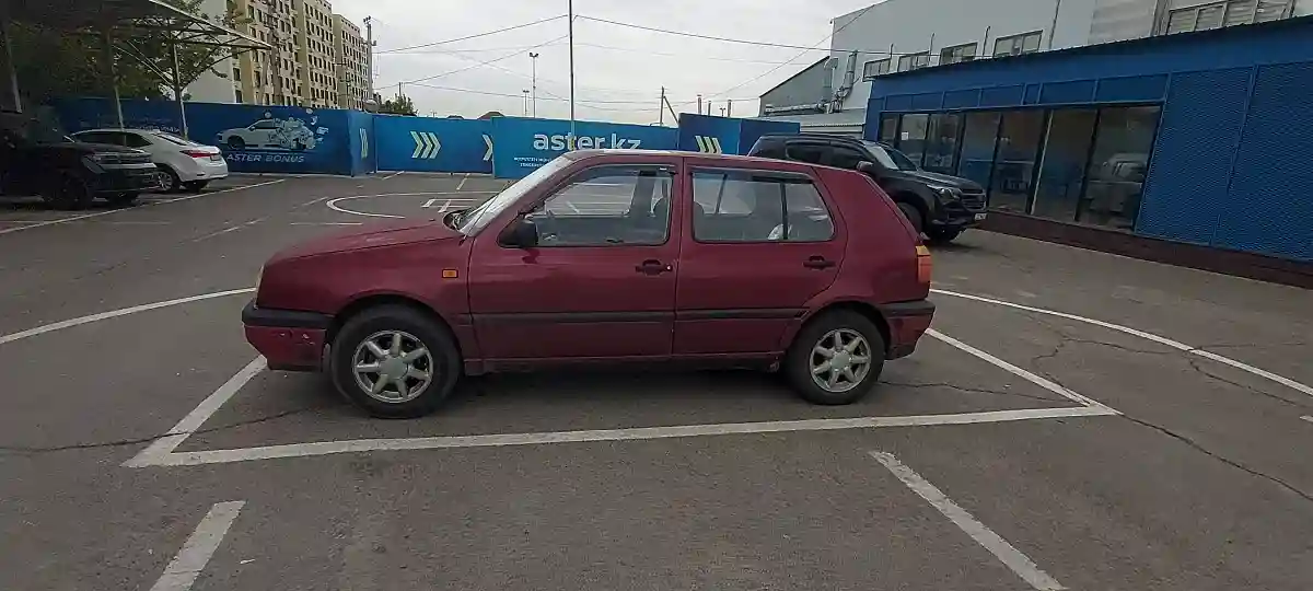 Volkswagen Golf 1993 года за 1 500 000 тг. в Алматы