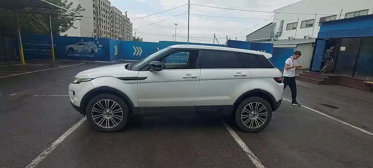 Land Rover Range Rover Evoque 2012 года за 8 200 000 тг. в Алматы