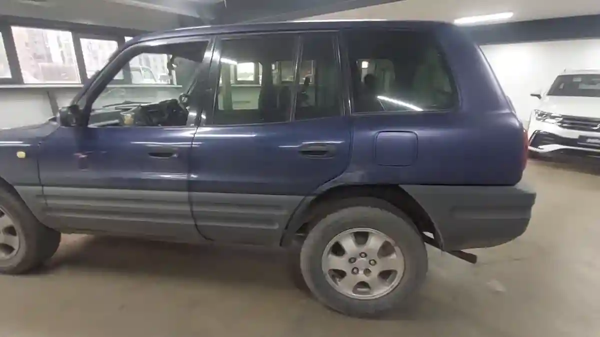 Toyota RAV4 1995 года за 2 000 000 тг. в Астана