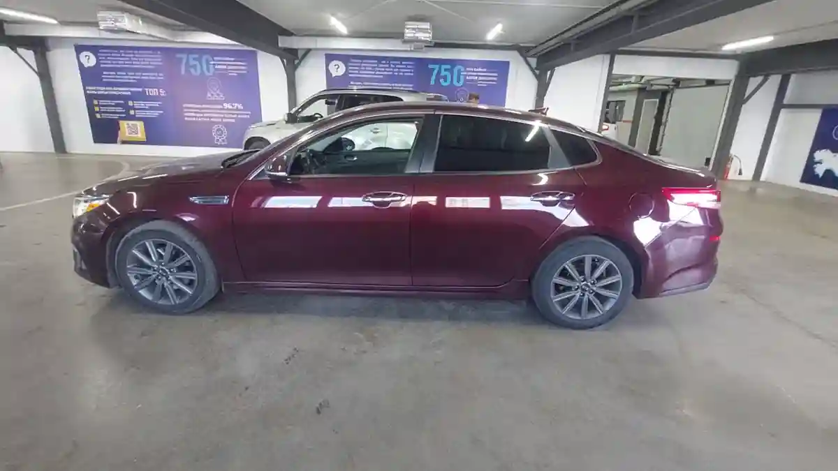 Kia Optima 2019 года за 9 000 000 тг. в Астана