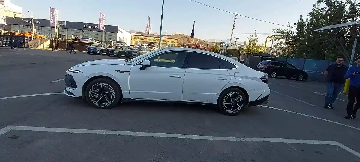 Hyundai Sonata 2024 года за 13 000 000 тг. в Алматы