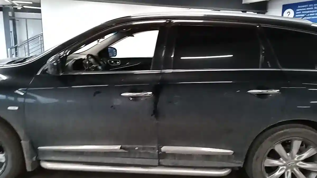 Infiniti JX 2013 года за 10 000 000 тг. в Астана