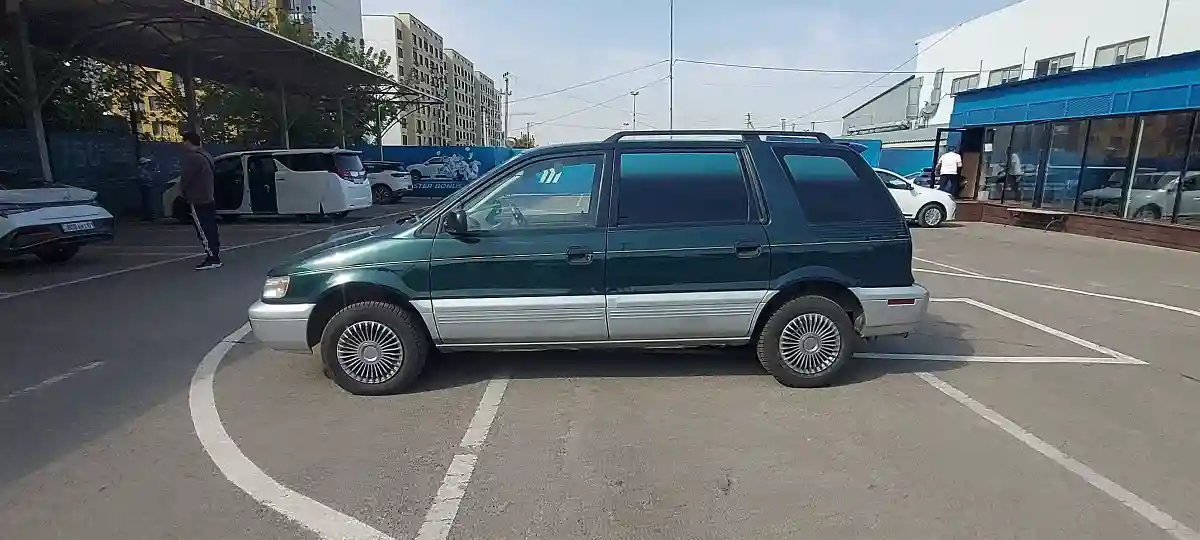 Mitsubishi Chariot 1995 года за 1 600 000 тг. в Алматы