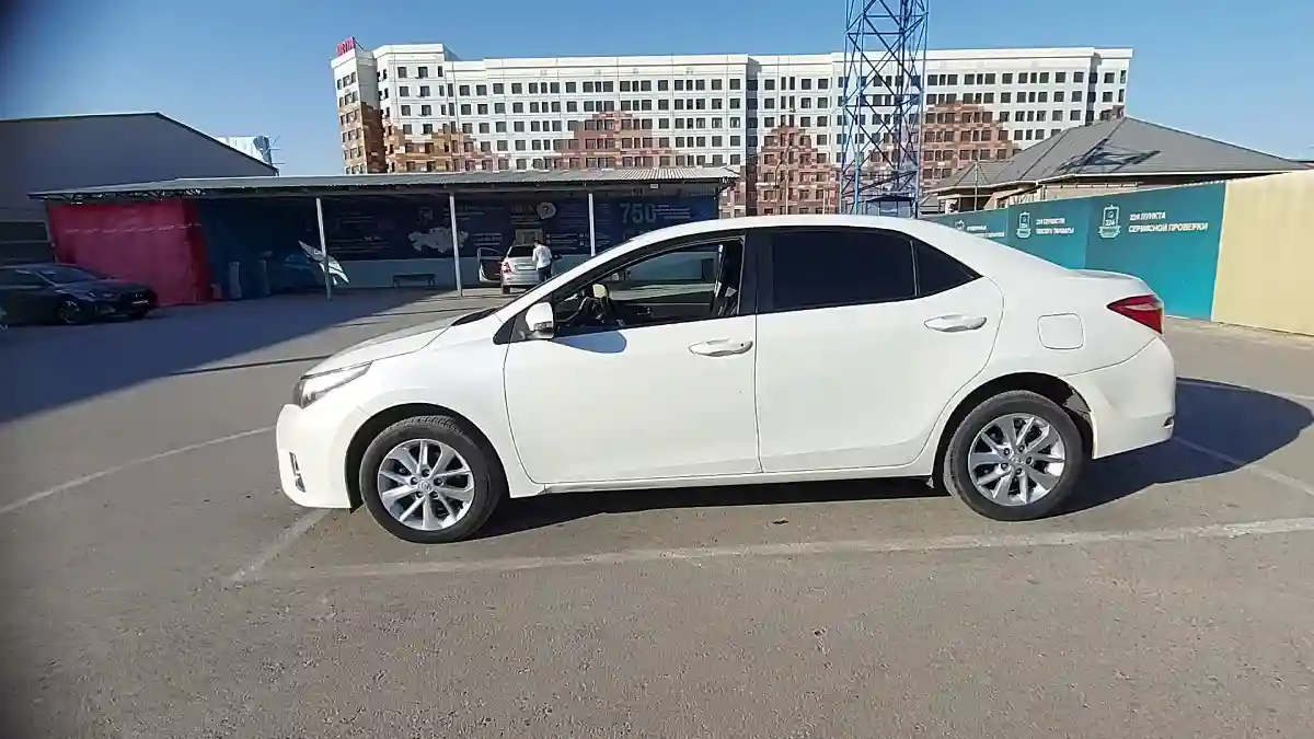 Toyota Corolla 2015 года за 7 500 000 тг. в Шымкент