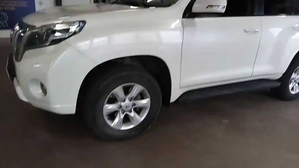 Toyota Land Cruiser Prado 2010 года за 13 000 000 тг. в Астана