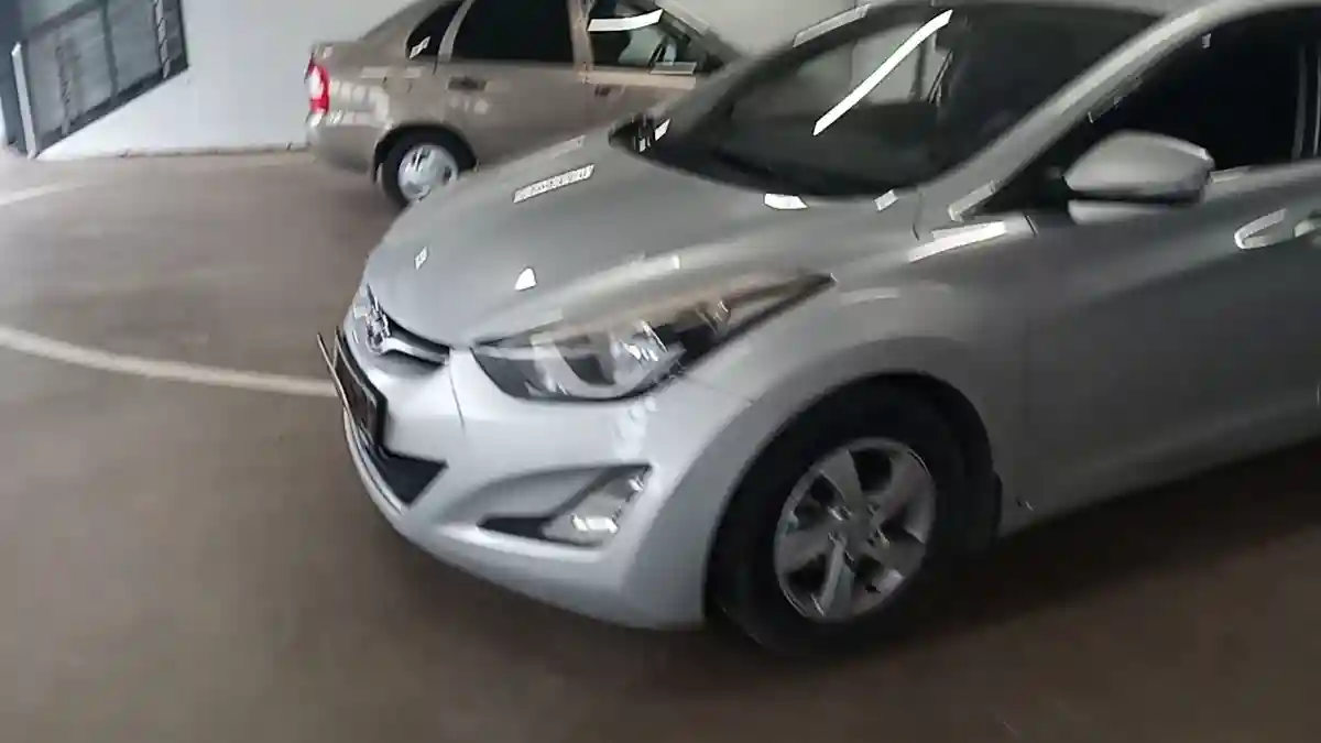 Hyundai Elantra 2015 года за 6 000 000 тг. в Астана