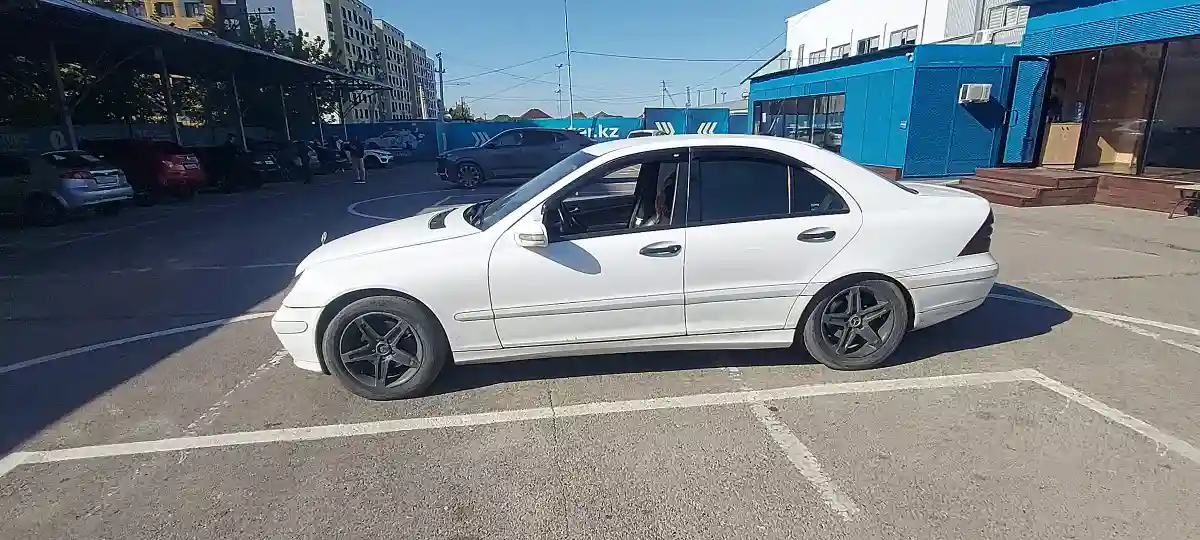 Mercedes-Benz C-Класс 2007 года за 3 000 000 тг. в Алматы