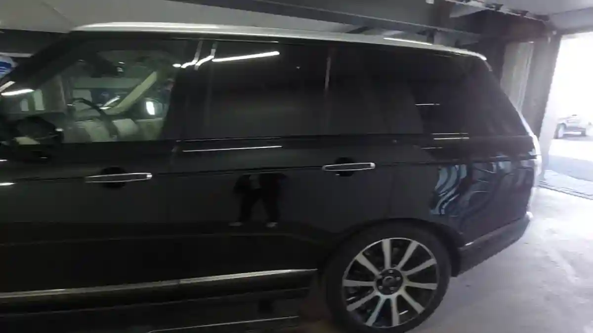 Land Rover Range Rover 2013 года за 25 000 000 тг. в Астана