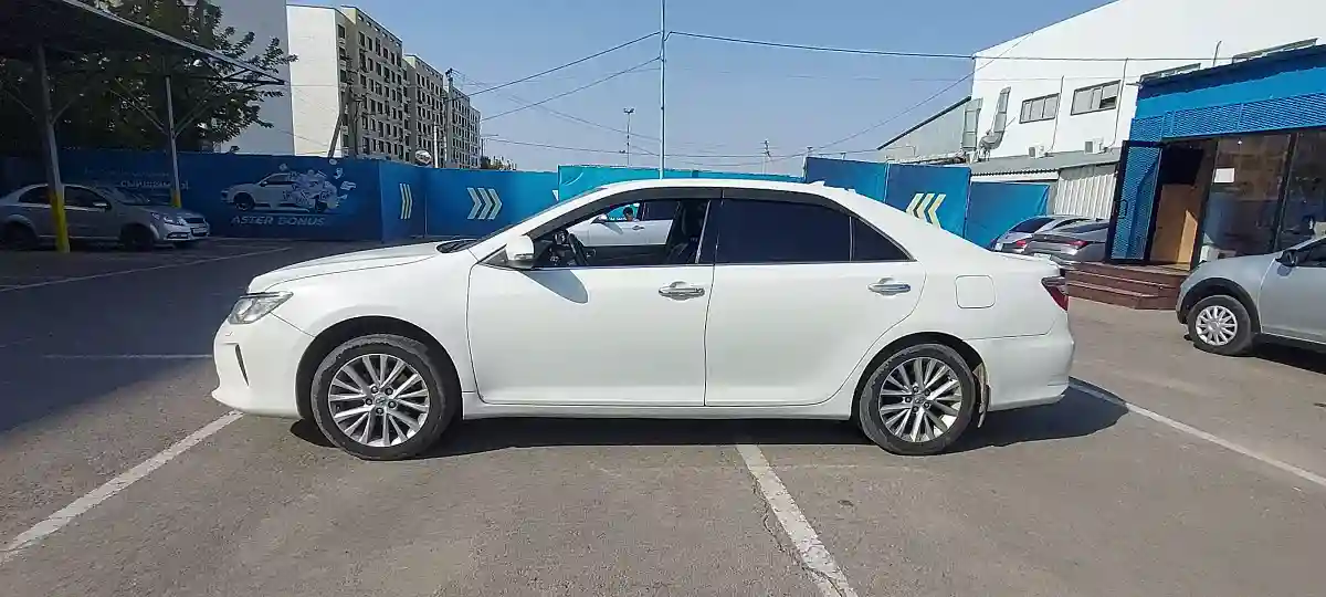 Toyota Camry 2014 года за 11 000 000 тг. в Алматы