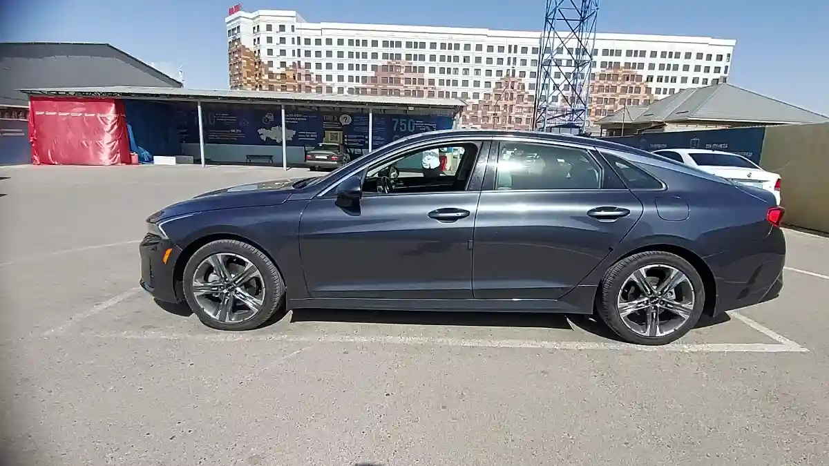 Kia K5 2022 года за 12 000 000 тг. в Шымкент