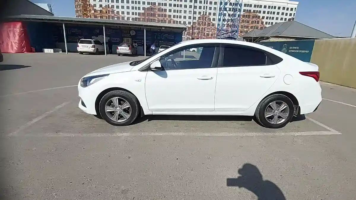 Hyundai Accent 2019 года за 7 200 000 тг. в Шымкент