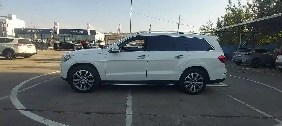 Mercedes-Benz GL-Класс 2015 года за 17 000 000 тг. в Алматы