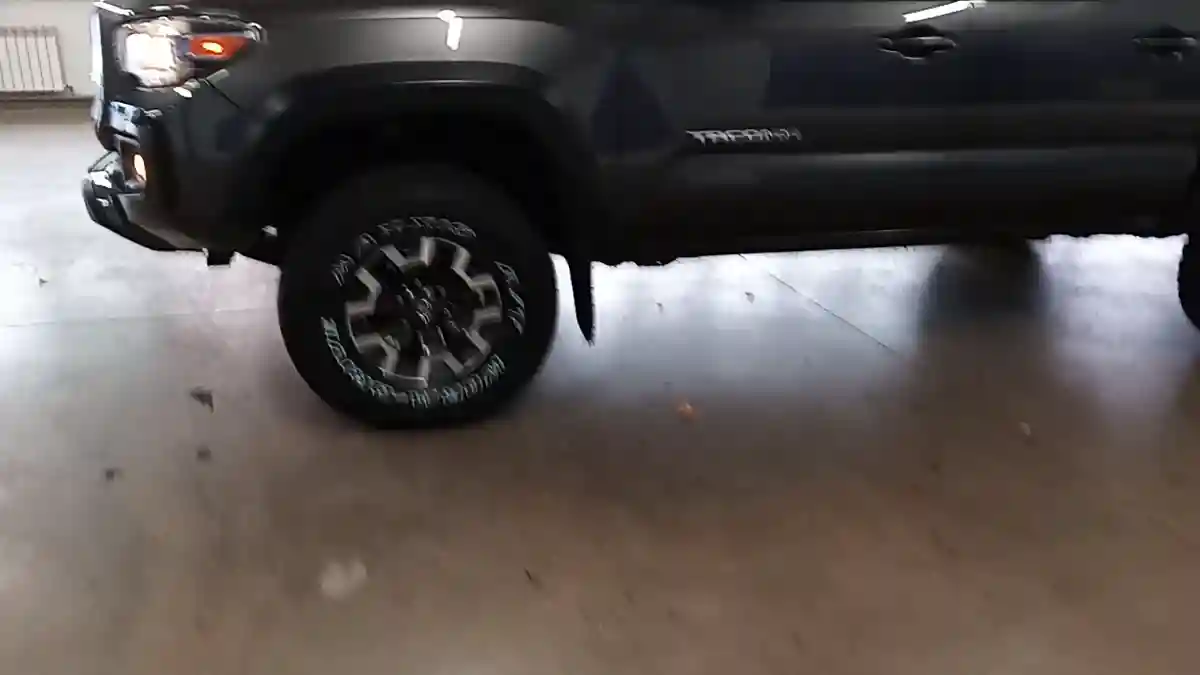 Toyota Tacoma 2017 года за 21 000 000 тг. в Астана