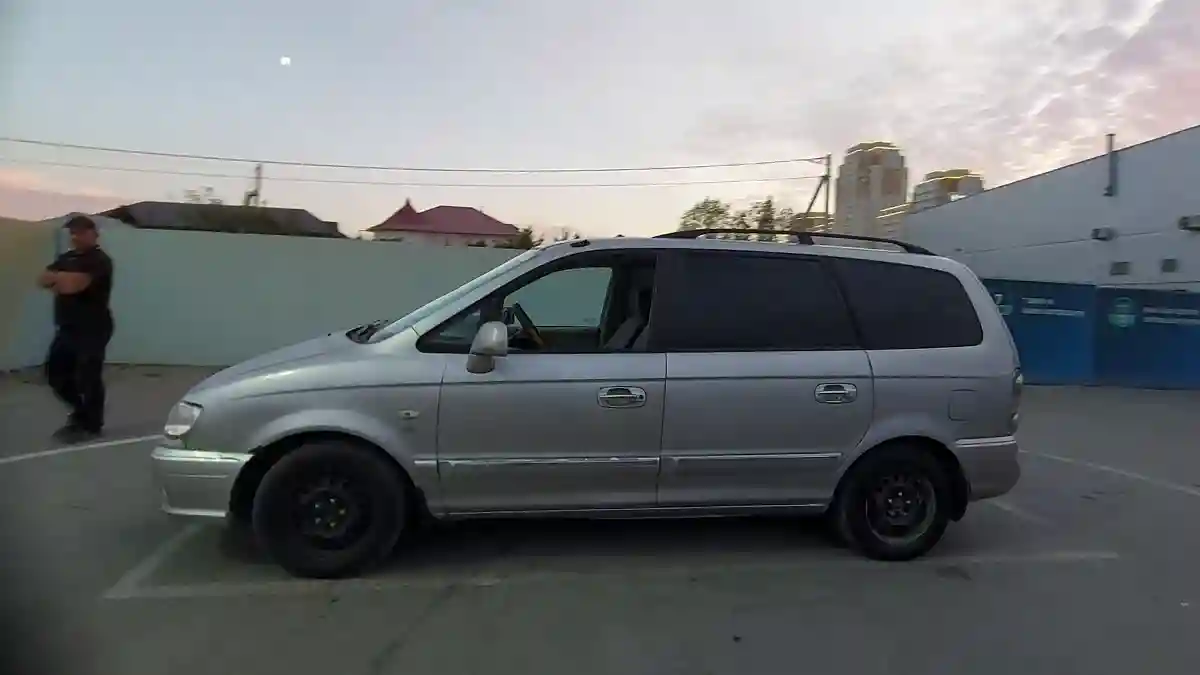 Hyundai Trajet 2004 года за 3 500 000 тг. в Шымкент