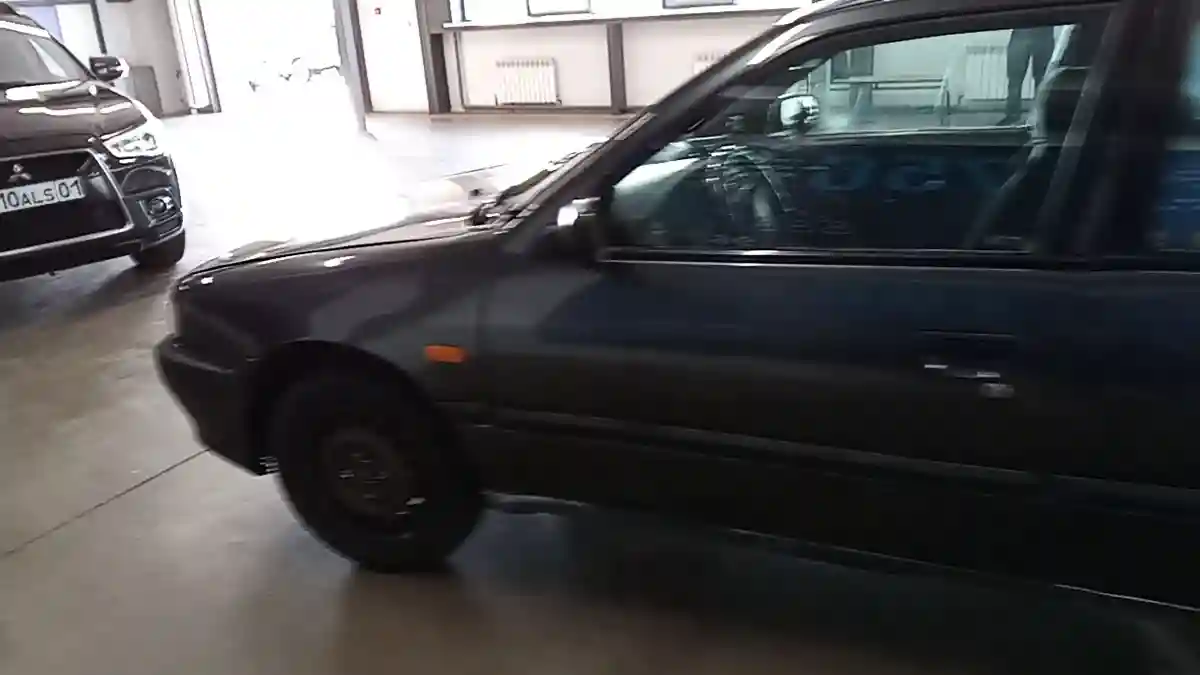 Nissan Primera 1994 года за 800 000 тг. в Астана